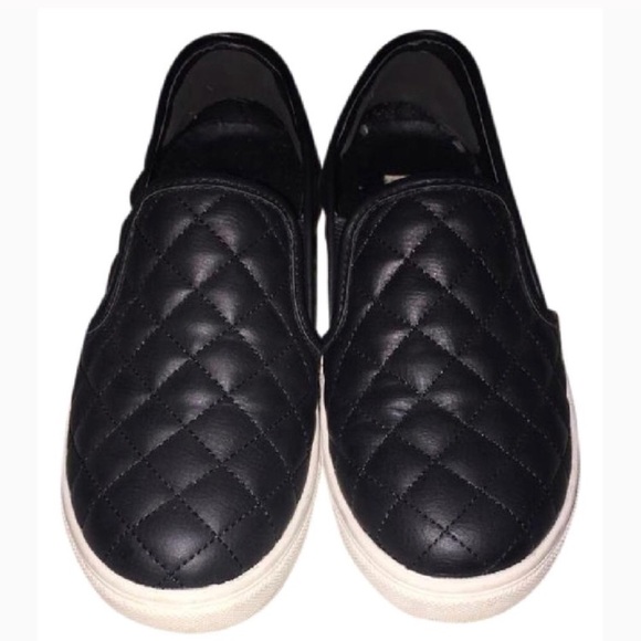 Steve Madden Shoes - Steve Madden sneakers. 8.5